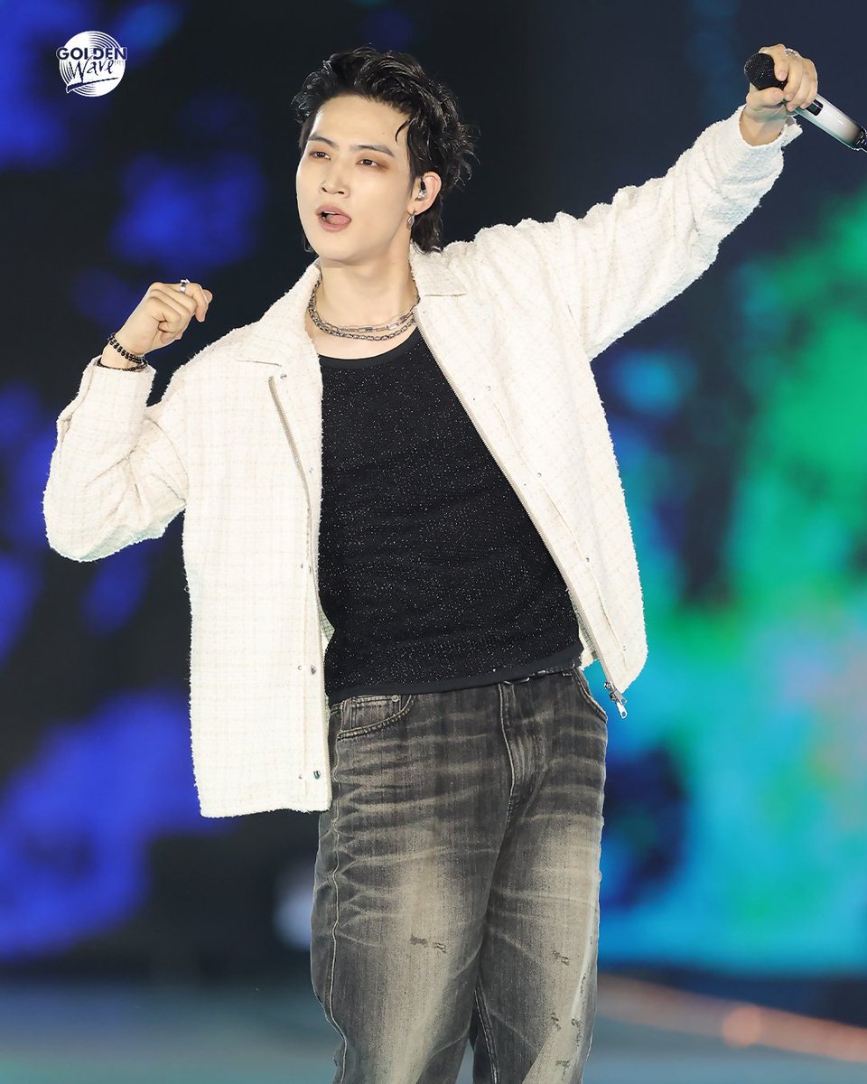 Golden Disc tweet media