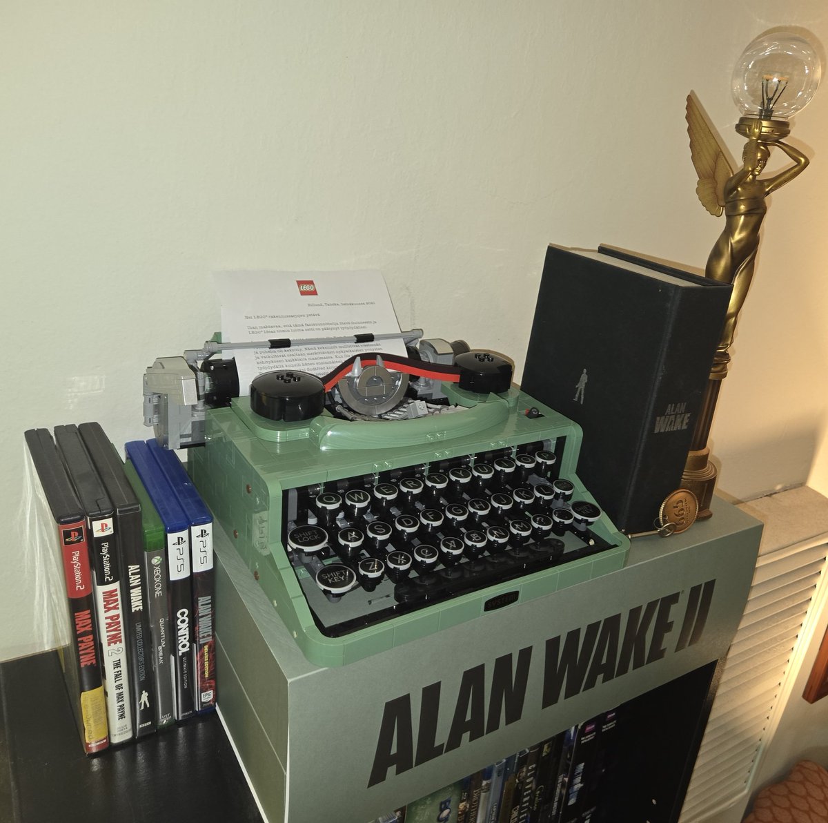 ChipCooper13's tweet photo. Finished building the Lego typewriter and thought it would be the perfect addition to the Remedy display... had to use the Finnish letter, of course.
@SamLakeRMD https://t.co/ipevupCIF4