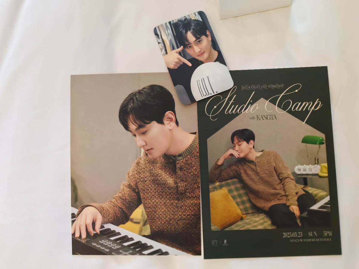 allhyun27's tweet photo. KANGTA LIVE WORKSHOP:oppa 's gift for kit.😍💚#KANGTA #安七炫 #강타 https://t.co/2Z48JO0Ha9