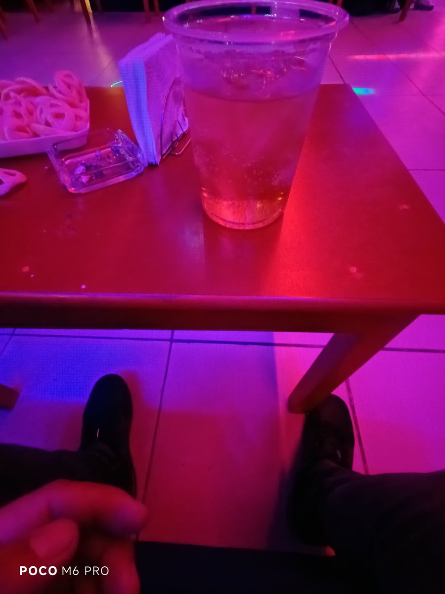 Veamos que tal se pone el lugar en <a href="/perversionsw/">perversion sw</a> 
Alguna #parejasw que guste tomar unos tragos aquí?