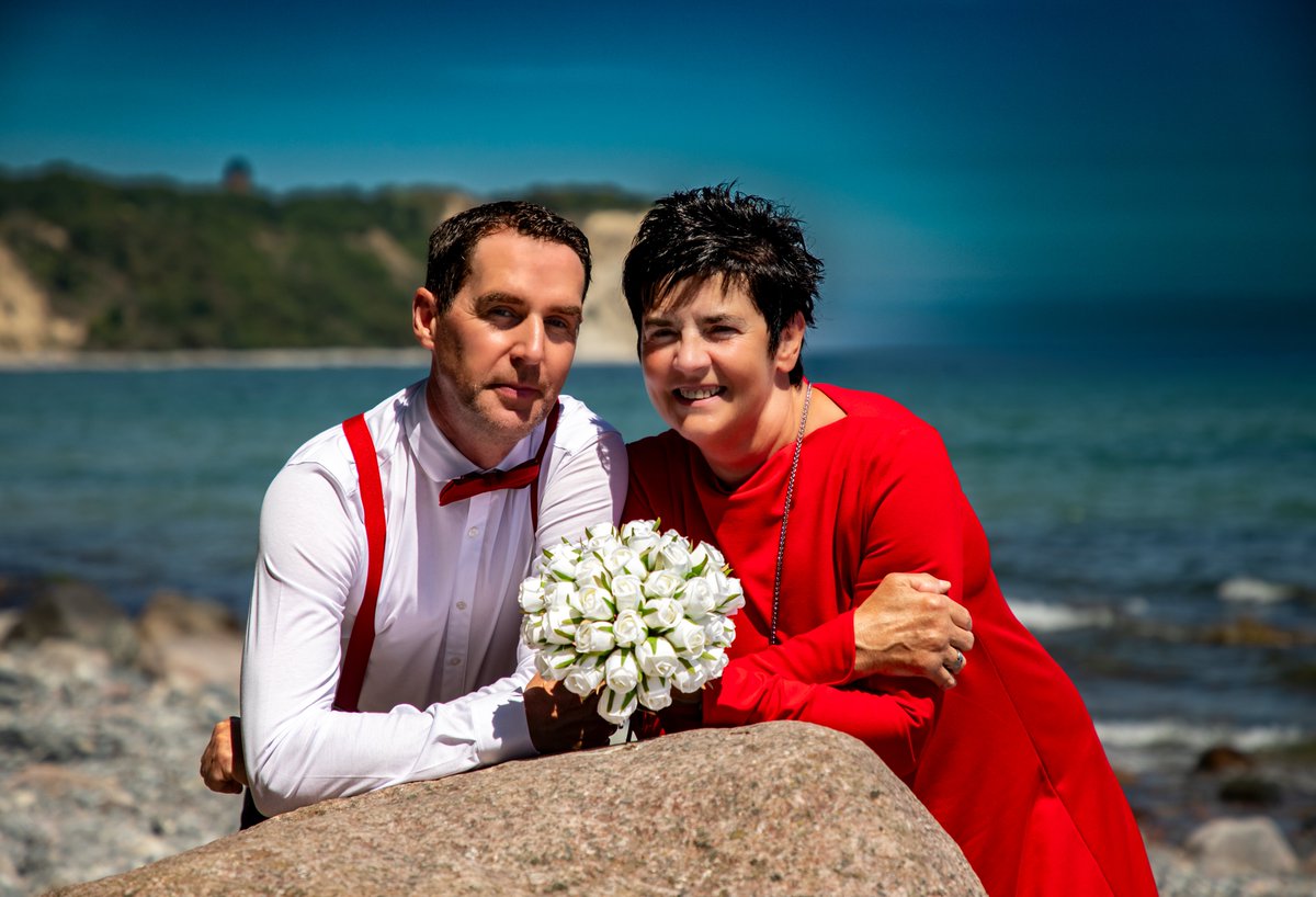 dj-fischer-spezial.de/hochzeitsfotog…  Hochzeitsfotografie auf Rügen: Einzigartige Momente für die Ewigkeit einfangen. Magische Hochzeitsfotografie auf der zauberhaften Insel Rügen: Unvergessliche Erinnerungen für immer einfangen.
#hochzeitsfotograf #kaparkona #heiraten #rügen #mv #hochzeit