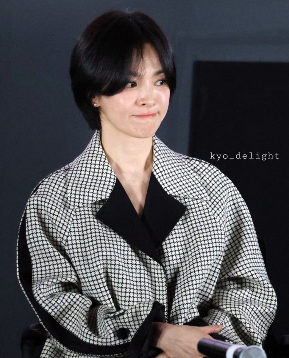 2025.01.26. 검은수녀들 GV

콩알이🙂❤️

#송혜교
#songhyekyo
#검은수녀들
#darknuns