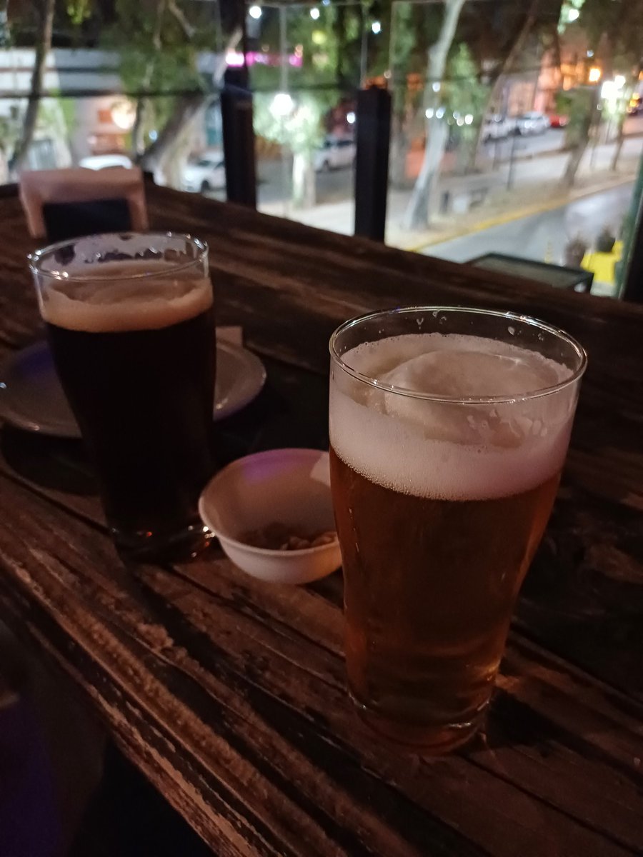 trabajar 13 hs y dsp ir a tomar birras con ella❤️‍🩹