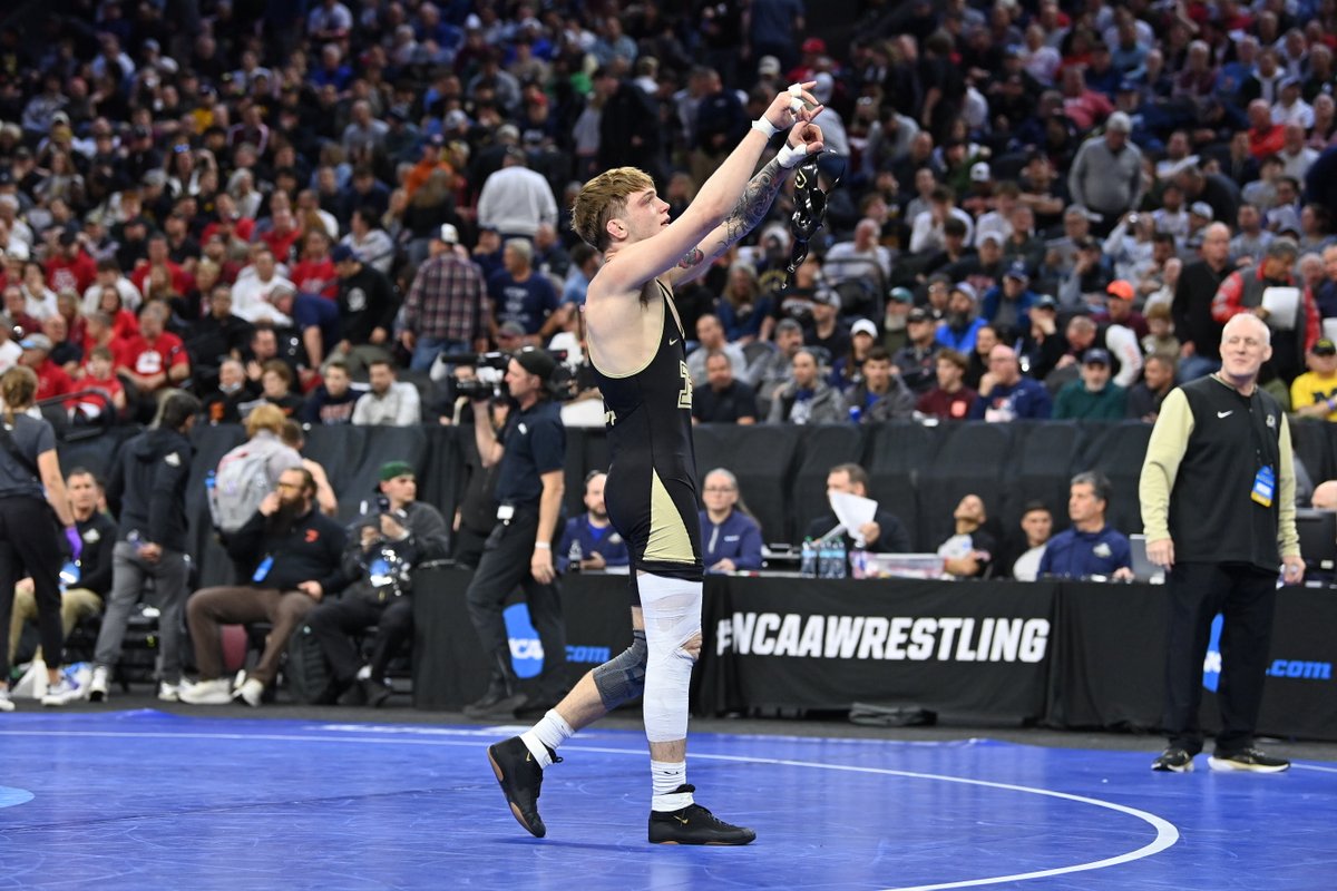 Purdue Wrestling tweet media