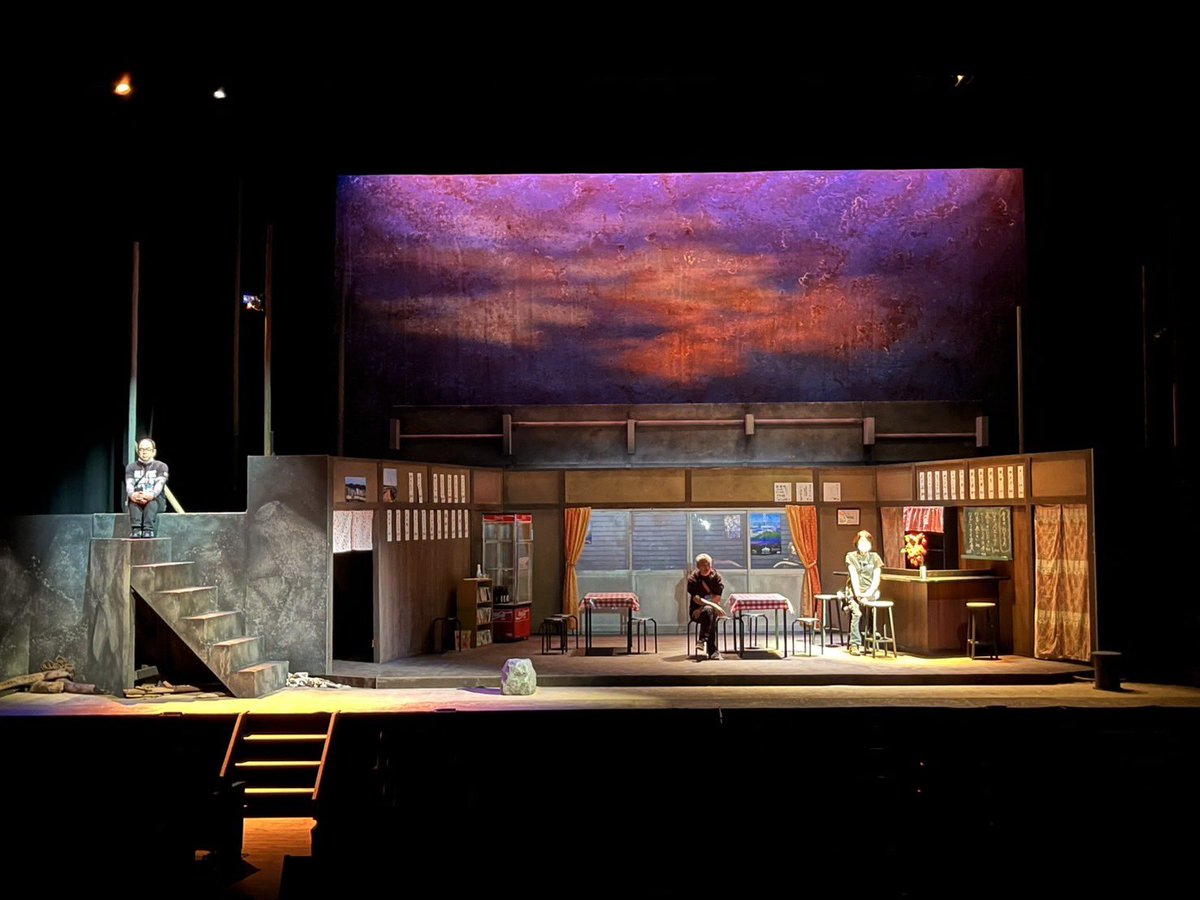 劇団HOTSKY『ほおずきの家』。お陰様で千穐楽を迎えます。今日も快晴。念願の北九州で13時30分千穐楽を迎えます。寂しさはあるけど、気負わず臨みます。今日も沢山のお運びお待ちしております。当日券の最後の最後までお待ちしております！

公演予約ページ
q-geki.jp/tickets/

#ほおずきの家