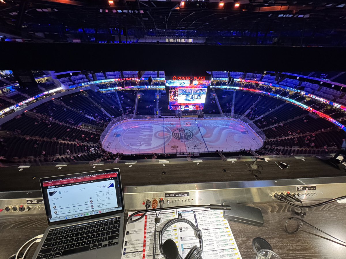 Got the emergency basis call up tonight for the <a href="/SeattleKraken/">Seattle Kraken</a>’s radio broadcast tonight in Edmonton.

Pinch hitting for <a href="/AlKinisky/">Al Kinisky</a>, doing color for <a href="/TheVoiceFitz/">Everett Fitzhugh</a>. Join us and <a href="/Benton_Mike/">Mike Benton</a> on the <a href="/KrakenAudioNet/">Seattle Kraken Audio Network</a>. Pregame at 6:30pm PT, puck drop at 7pm!

It’s very high up here.