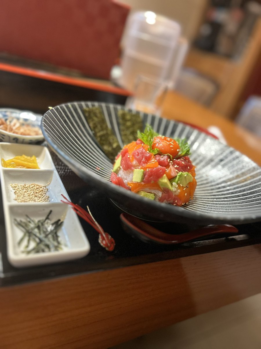 早く出勤あげないとなあ〜て思いつつ
まだあげれてません……💦💦