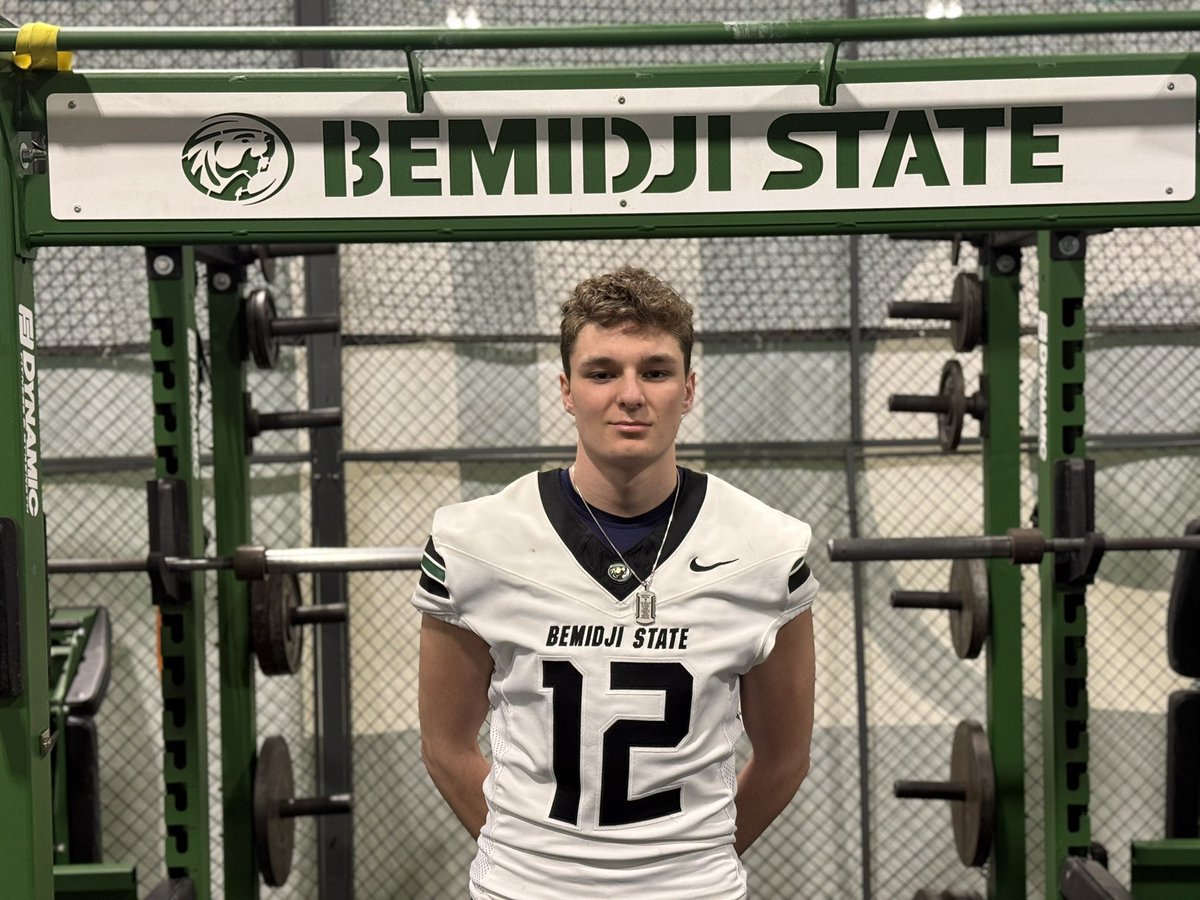 TinoMassa4's tweet photo. Thank you @CoachHeinBSU for the invite to campus! It was great to learn more about the @BSUBeaversFB program and get to know the coaches! 

@PrepRedzoneWI @MJ_NFLDraft @B19Kamrath @OJW_Scouting @NWahlScouting https://t.co/cZpNr0I1x4
