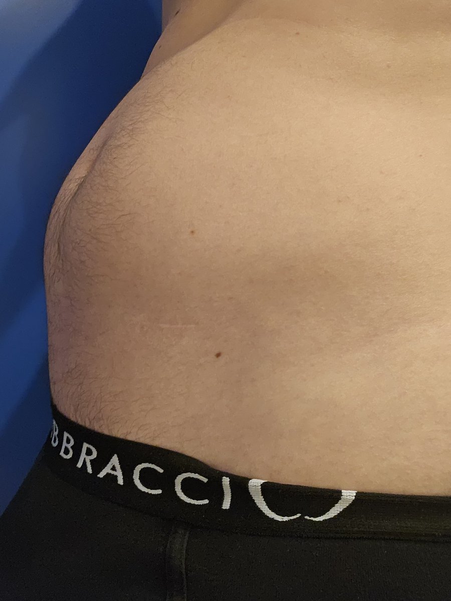 My bladder is so hard and swollen. I really don’t think it can hold any more pee, but I’ll wait for your opinions...

#omorashi