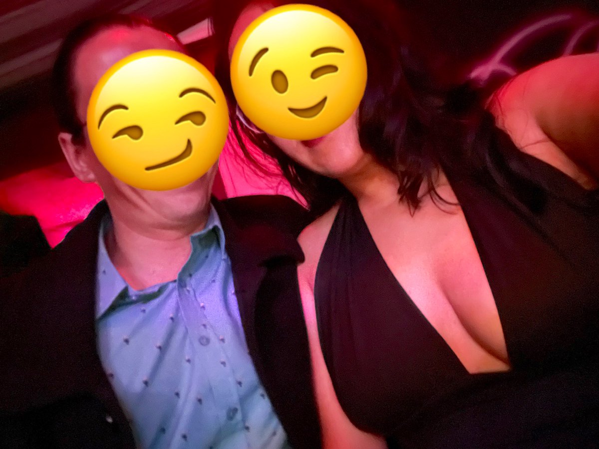 La cita es hoy en <a href="/VELVETCDMX/">💫 Velvet Sw, México 💫</a> para festejar!  #LaMagiaDelAmbiente