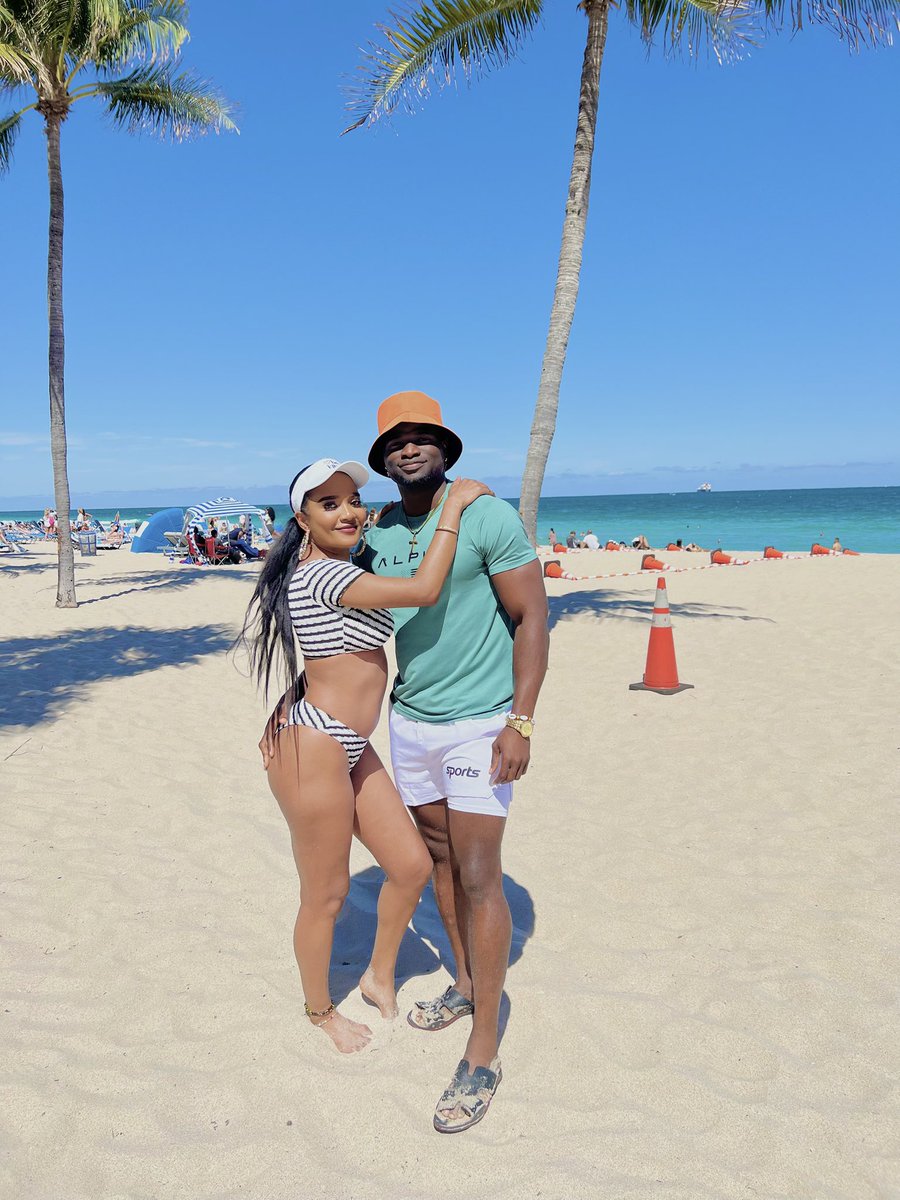 Jwaller5's tweet photo. 305 Vibes 🌴 https://t.co/Bg4joG6hlF