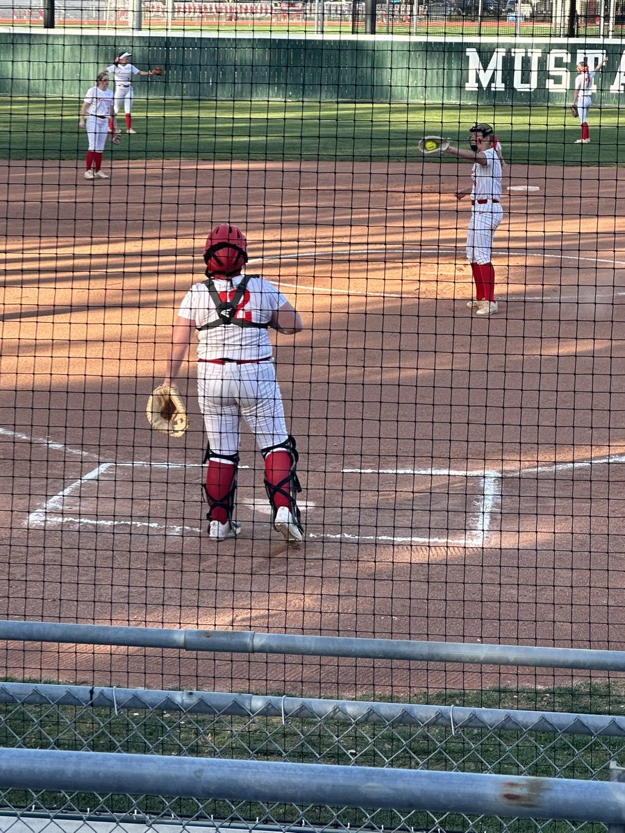 ParkerNelson08's tweet photo. I had a great time knocking some rust off and catching a few innings. Also, went 2-3 with a solo home run. @GrahmannMichael @DeesHTX18U @NCAASoftball https://t.co/Hm8E836VB9