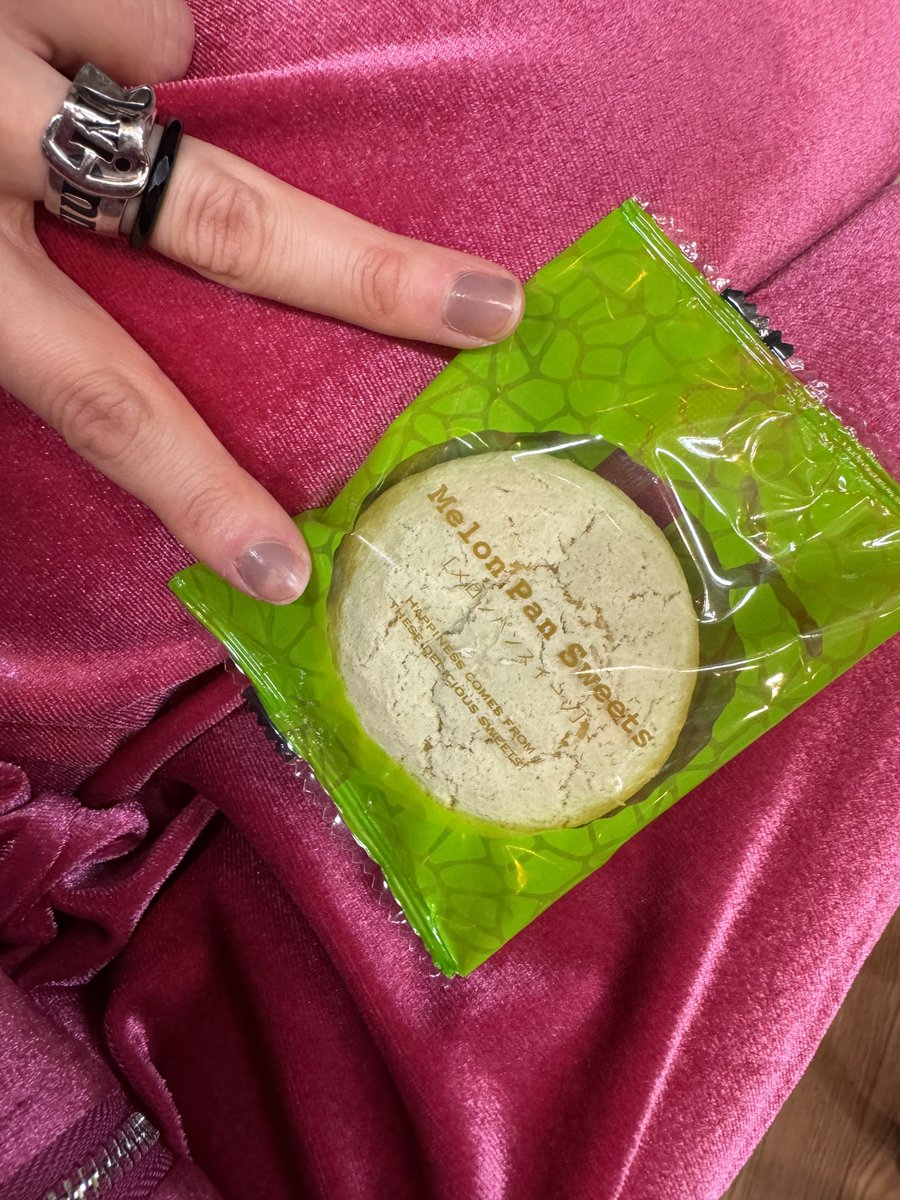 Lilly_litlili's tweet photo. 小屋入りしてます!!
本日最終日〜!!千穐楽までやり切るぞ!
当日券あるので予定が空いちゃった人もぜひお越しください〜!
#DIRT1600
#リリースイーツ部 https://t.co/iGAepCEGFw
