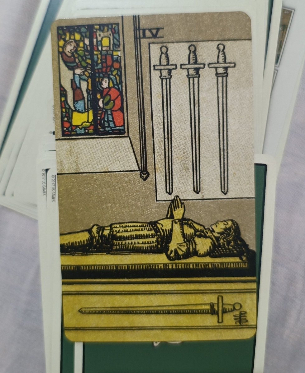AkashaTaro's tweet photo. Se estiver com a mente muito agitada, ansiosa, seja pela preocupação com trabalho, estudos ou/e vida social, seria ótimo para você nesse momento simplesmente descansar para recuperar as forças, principalmente as psíquicas. Se já estiver mais isolada e relaxando, se mantenha https://t.co/MTcbNSHpgc