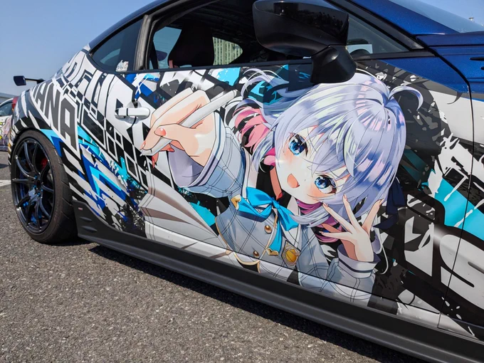 描かせていただいたかさぼーさんのナナ先生!#痛車天国2025 