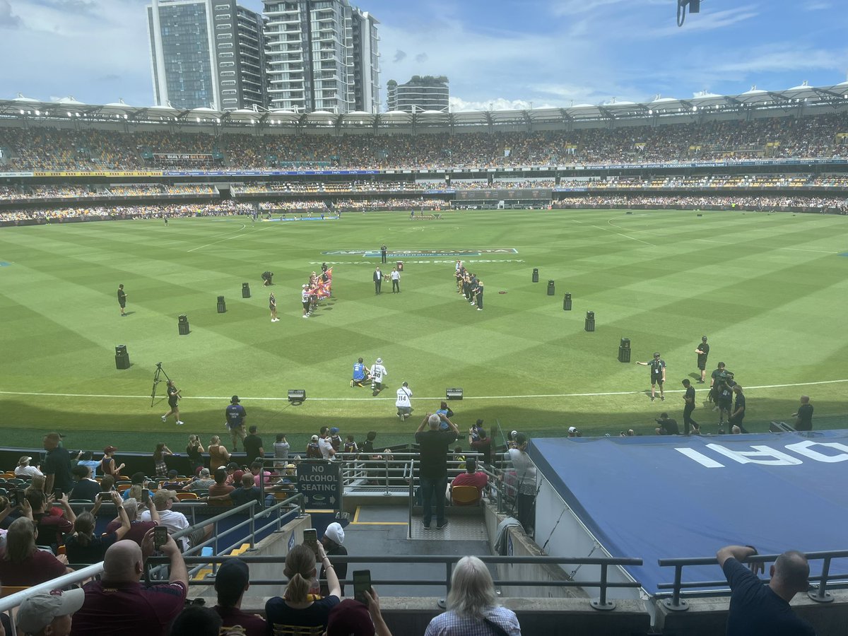 Premiership celebrations underway at the Gabba! 

Coverage of Brisbane and West Coast live now on <a href="/AFLNation/">AFL Nation</a>