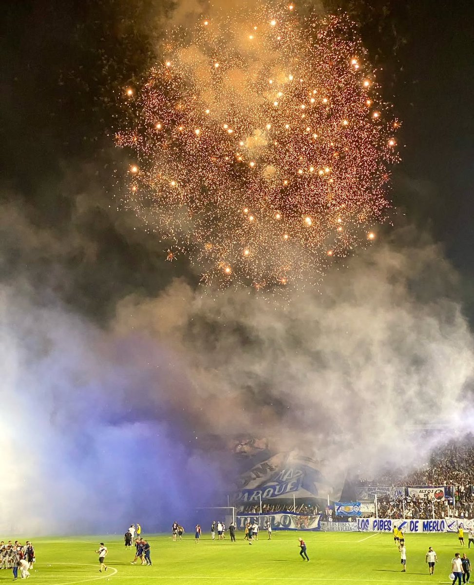 Hormiga del cosmos 👽 🙀 tweet media