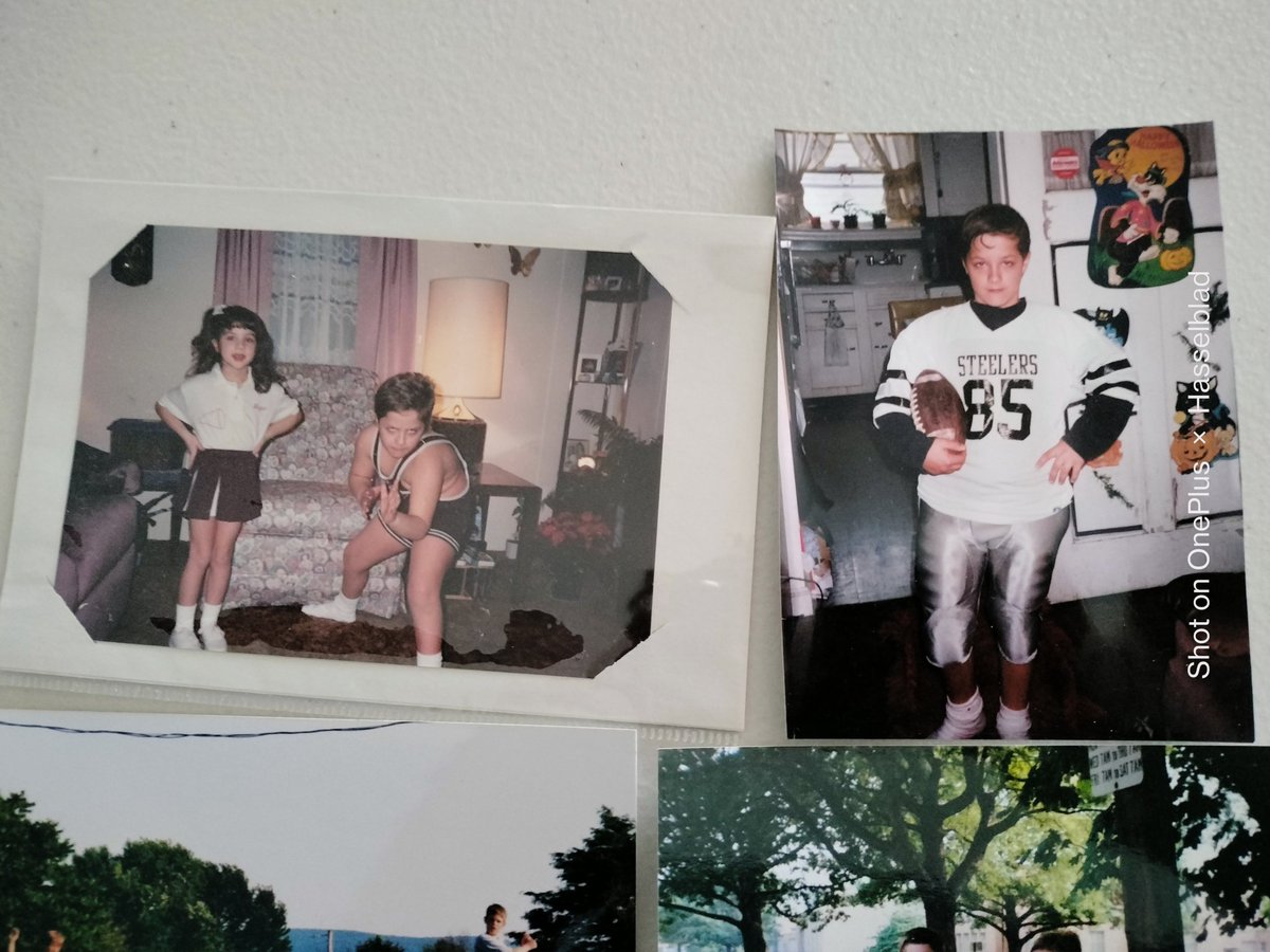 HunD33's tweet image. I was a serious athlete and a handsome boy. I'm still a handsome boy.