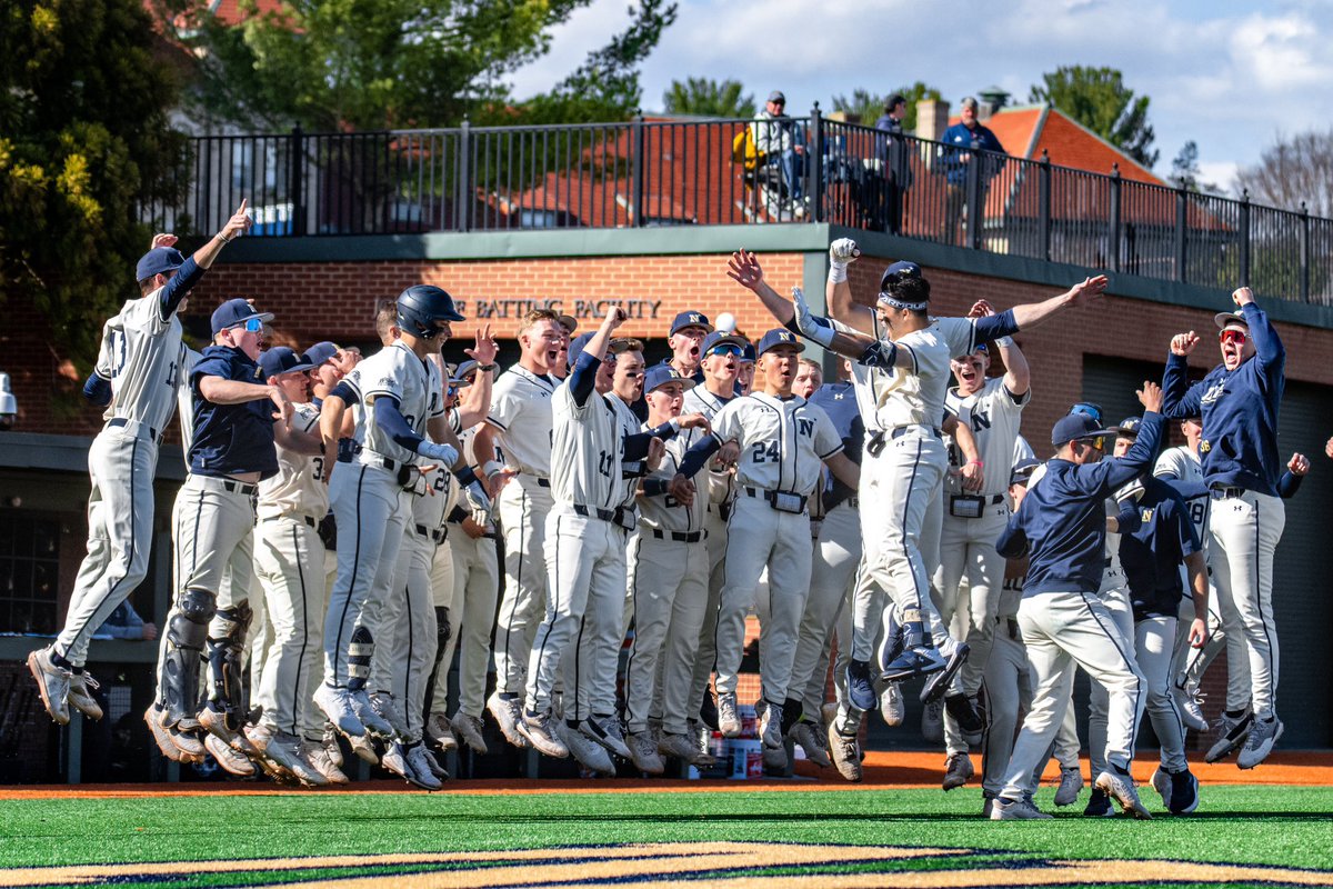 A bomb-tastic day in Annapolis.

#GoNavy | <a href="/PatriotLeagueHQ/">𝗣𝗮𝘁𝗿𝗶𝗼𝘁 𝗟𝗲𝗮𝗴𝘂𝗲 𝗛𝗤</a>