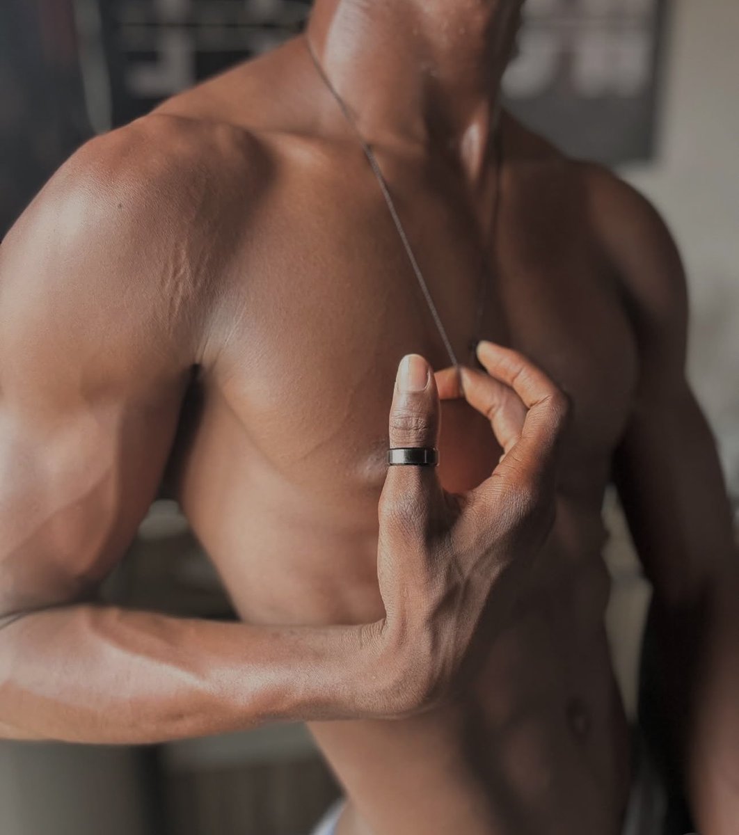 boynotfound71's tweet photo. “Muscles tight, game strong, attitude unmatched.” https://t.co/kCAiwgDpcz
