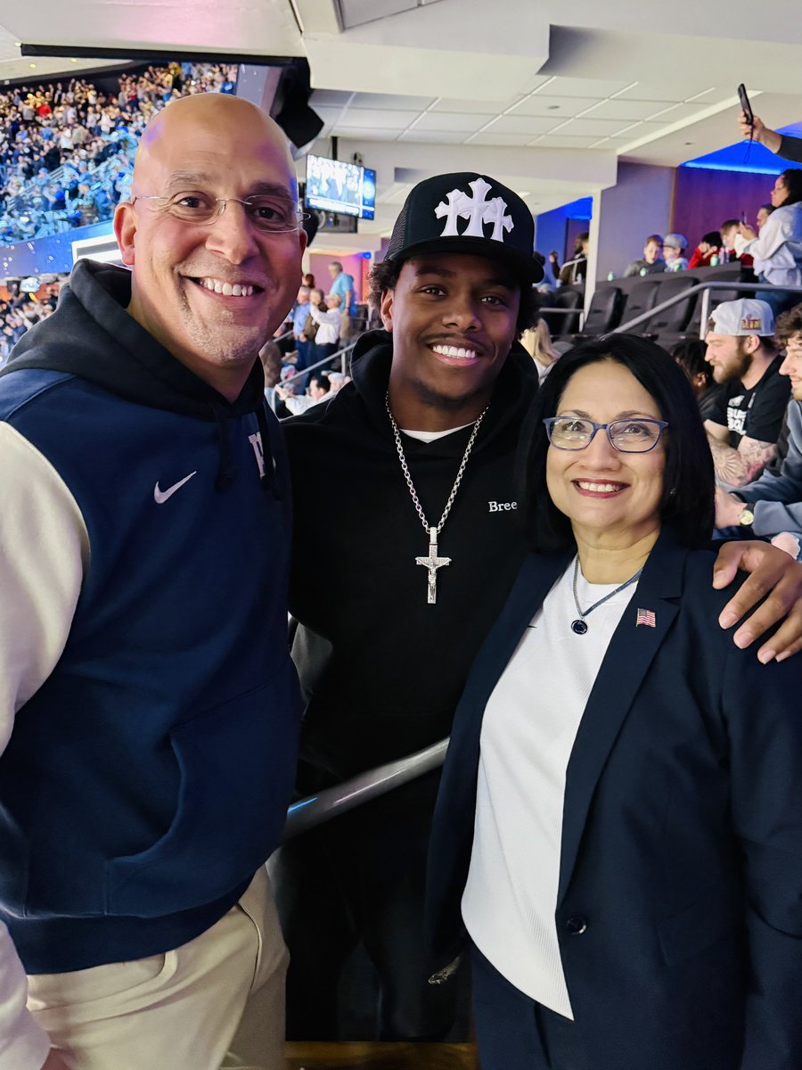 Checking in from <a href="/NCAAWrestling/">NCAA Men's Wrestling</a>📍

#WeAre x @PennStateWREST