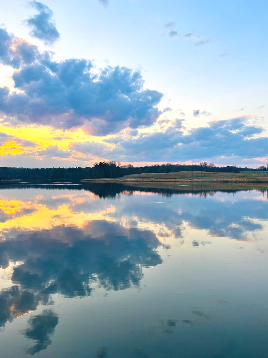 Mai Lee (@muamnkaujlig) on Twitter photo 