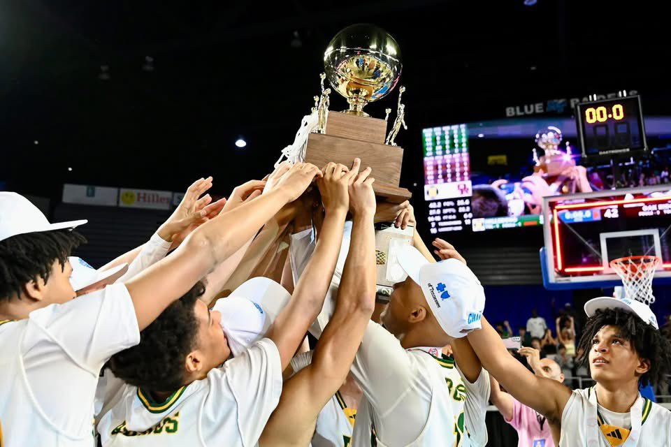 MetroSchools's tweet image. Congratulations to the Hillsboro High School Boys Basketball team on winning the Class 4A Championship!  The Burros defeated Oak Ridge 57-42! Go Burros! 🏀

Burro families and fans will be welcoming back the team at 10 p.m. tonight at Hillsboro High to celebrate the team’s…