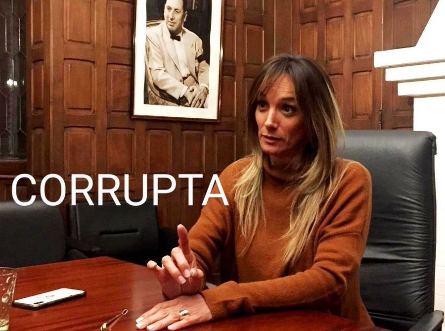 JonatanVialeXD's tweet image. RT si queres presa a esta CORRUPTA 👇🏻