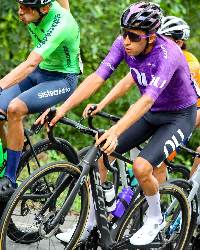 Forzando forzando 
Vuelta al Tolima 

@equiponucolombia 
@scottsportscolombia 
@enjoysportswear 
<a href="/mazdacolombia/">Mazda Colombia</a> 

El mejor @andersonbonilla01