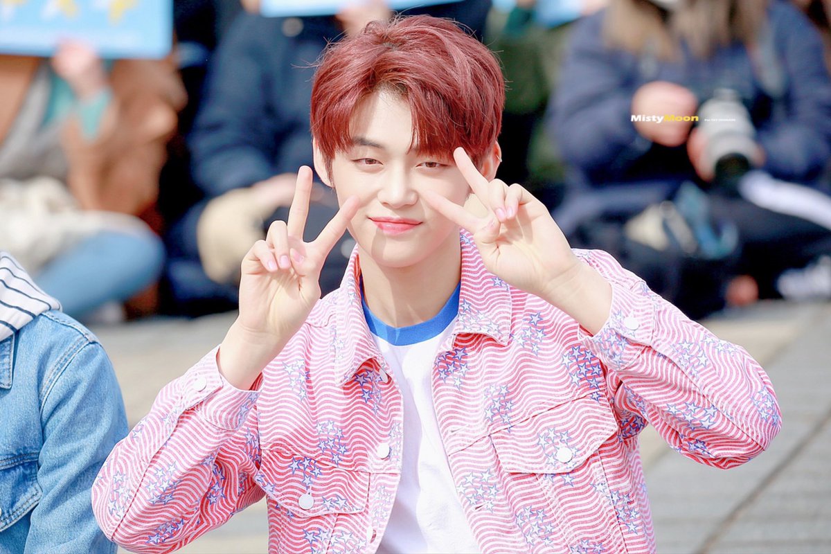 데뷔초 쭈니 너무 귀여워🥹