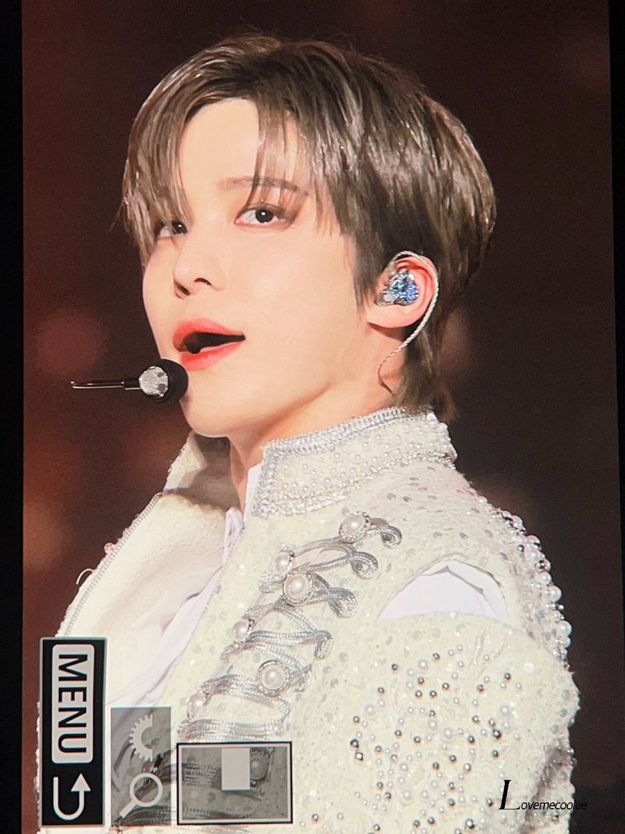 🍪𝙡𝙤𝙫𝙚𝙢𝙚𝙘𝙤𝙤𝙠𝙞𝙚 ᡣ𐭩

pre

250322 TOWARDS THE LIGHT
#ATEEZ #에이티즈 #YUNHO #윤호