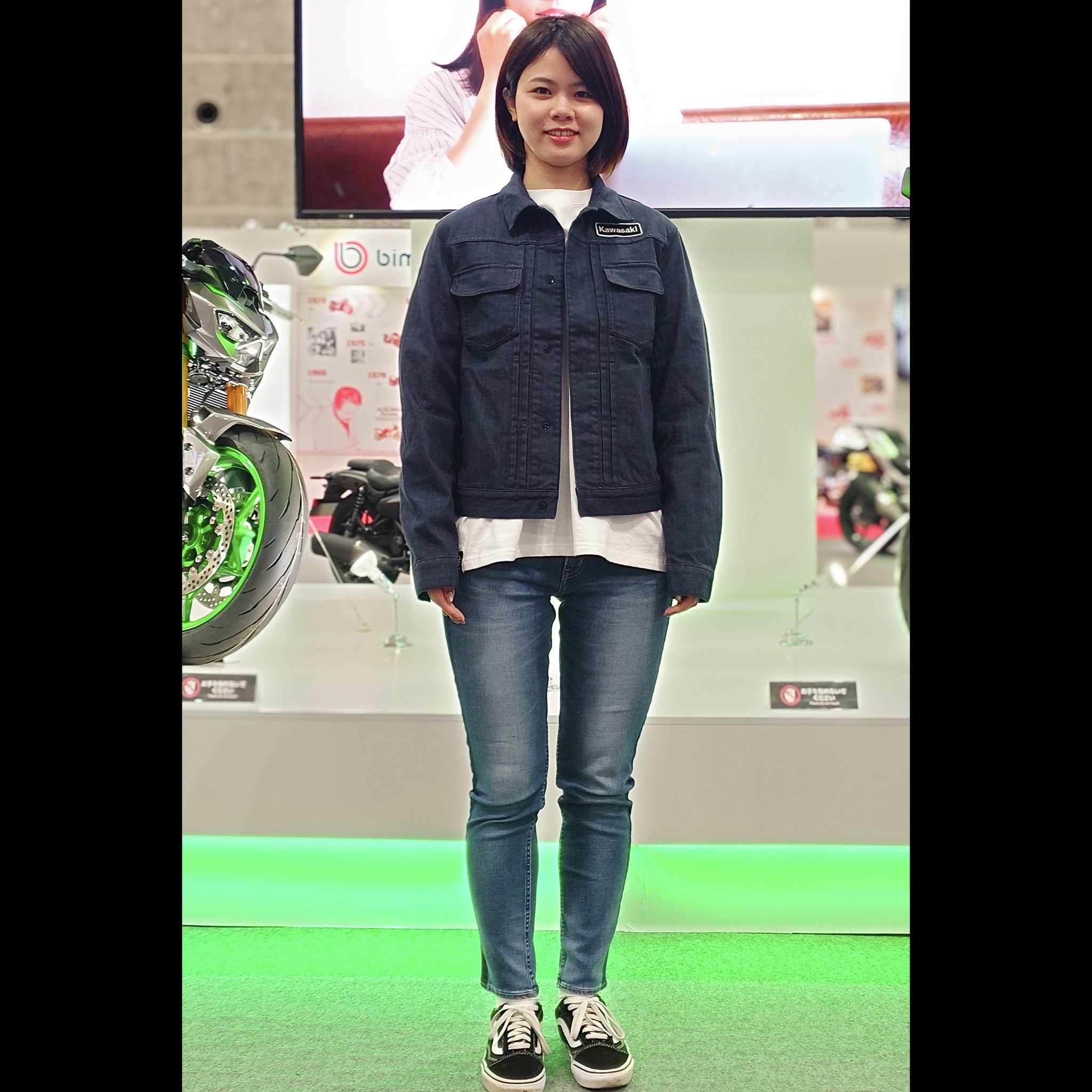 GmsSR2gbMAA9v1s.jpg:large