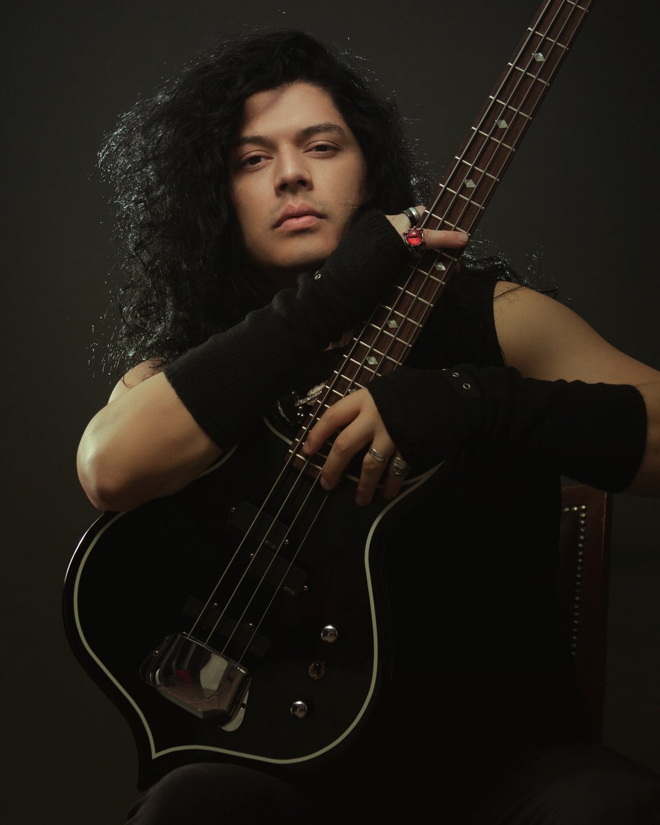 #weareantahkarana 

⭐️ Santino Orion
.
.
.
.
.
.
.
#antahkarana #antahkaranaband #santinoorion #rockeros #metalhead #bajo #bajista #bassplayer #fotografia #fotografie #foto #fotos #photo #photoshoot #photoestudio #photostudios #photography #retrato