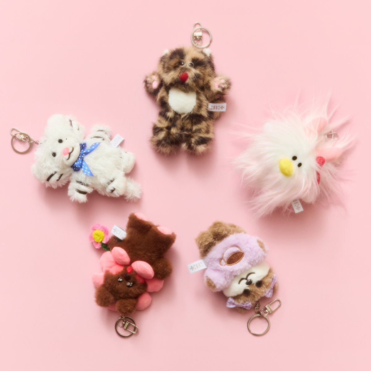 ILLITデビュー1周年記念してキャラクターキーリング出るの嬉しい😭😭😭