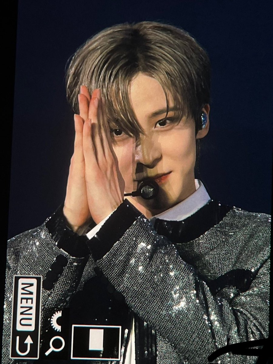 🍪𝙡𝙤𝙫𝙚𝙢𝙚𝙘𝙤𝙤𝙠𝙞𝙚

pre 

250322 TOWARDS THE LIGHT
#ATEEZ #에이티즈 #YUNHO #윤호