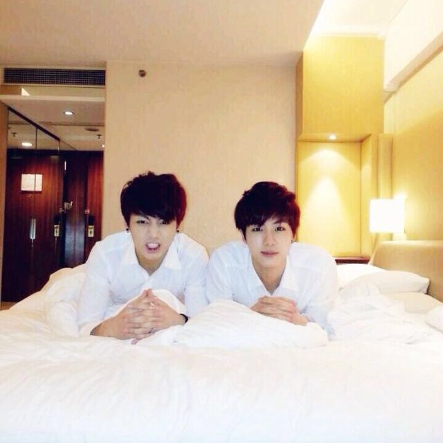 jinkook gallery (@jinkookgallery) on Twitter photo 