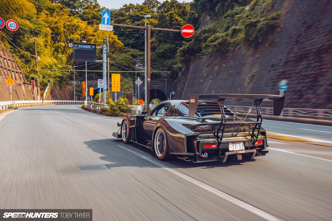 taanii_ver2's tweet photo. アカウントが消えてしまいましたので再度作り直して��ました。
ワイドなRX-7 に乗っています🚗
#rx7#fd3s https://t.co/BkHMecGu91