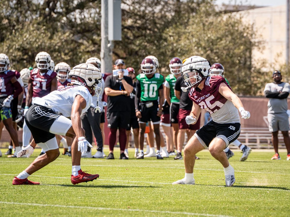 Hooping for my people 💸⛹🏽‍♂️