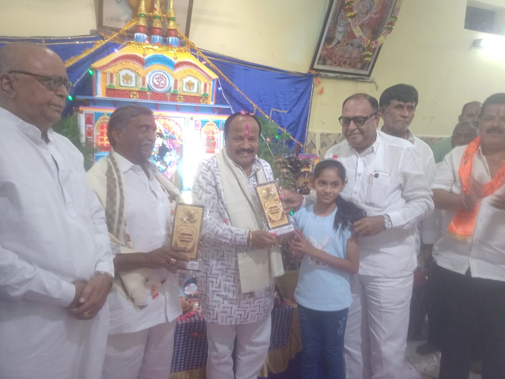 MPJMHYD's tweet photo. Attended a program of  Holi festival fagh ( bhajan) organised by Buddhu Singh Baithak panch committee

#Holi2025 #fagh #bhajan #HoliCelebration https://t.co/Og8dLI0S3D