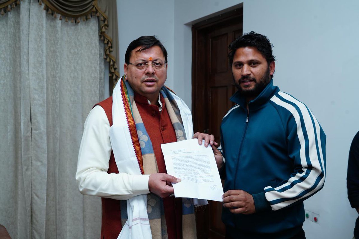 Dr Sudhirr Joshi (@sudhirjoshii) on Twitter photo Met with CM Of Uttarakhand Pushkar Dhami जी
I requested him to setup Fabless Firm of Semiconductor Unit which will create job opportunities and will make Uttarakhand Economically strong in Future….<a href="/pushkardhami/">Pushkar Singh Dhami</a> #Semiconductors Met with CM Of Uttarakhand Pushkar Dhami जी
I requested him to setup Fabless Firm of Semiconductor Unit which will create job opportunities and will make Uttarakhand Economically strong in Future….<a href="/pushkardhami/">Pushkar Singh Dhami</a> #Semiconductors