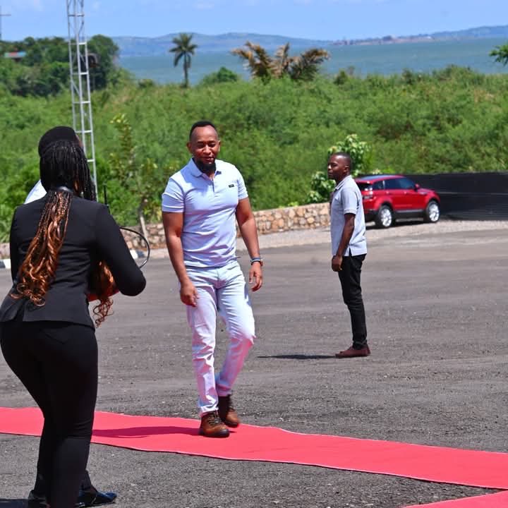 MercyNatukunda2's tweet photo. It is always beautiful to be in the house of God, yesterday was truly Glorious#ProphetElvisMbonye https://t.co/SipKPAToMx