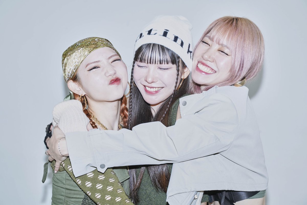 大好きな2人と作る3人最後のライブ💭

全力で伝えます。

だからみんなも全力で楽しんで受け取ってください🔥

すずはこの2人が横にいれば大丈夫😌

今日という日が悔いのないように！！！