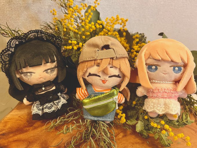 3人分のお洋服完成した〜〜っ!!
毛糸のセーターから着替えさせてあげた 