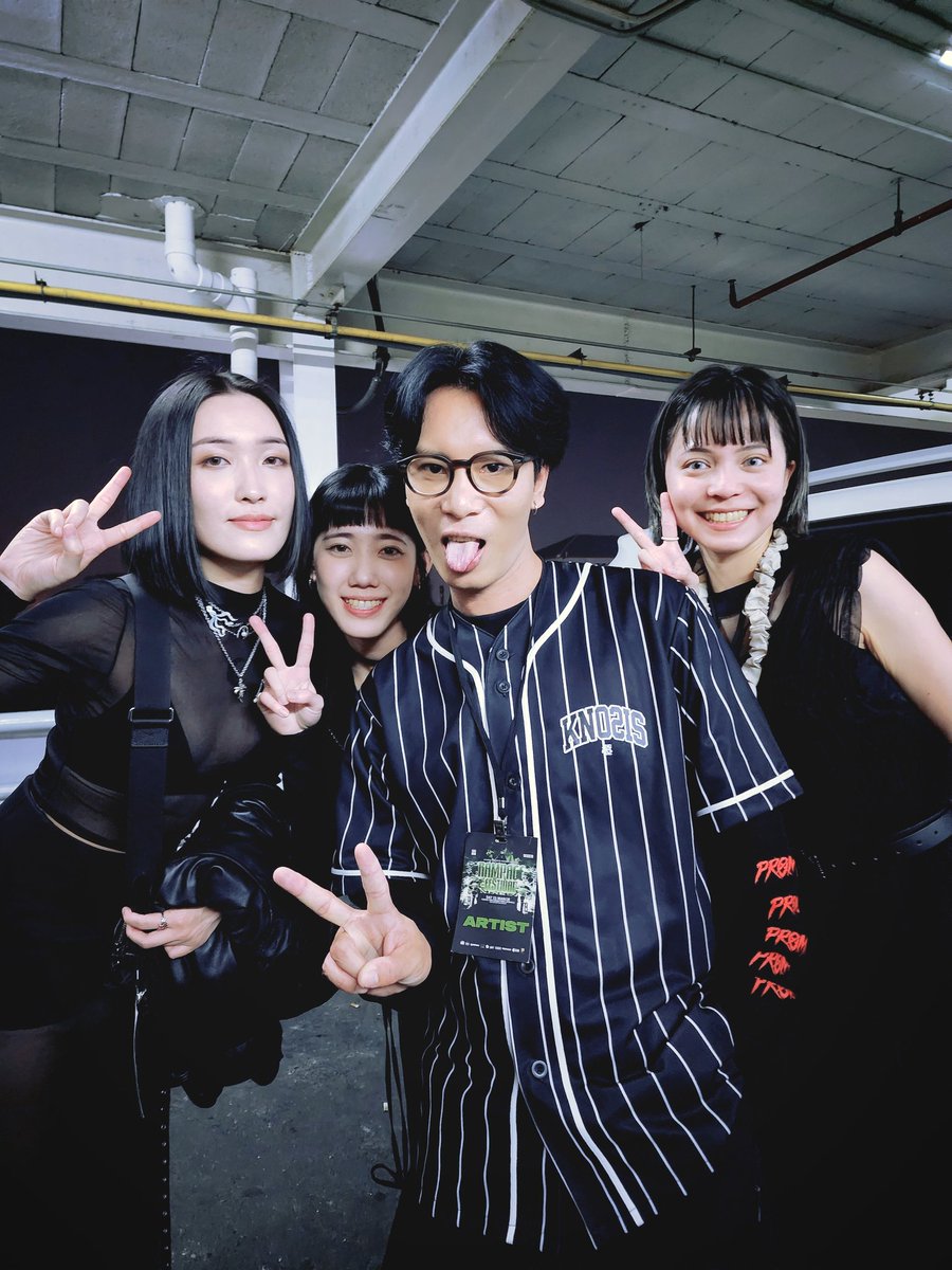 Life_of_Ponry's tweet photo. The performance was excellent. 🤘❤️🔥
@makemake_band
#makemake #makemakeband https://t.co/aNPlqngxVg