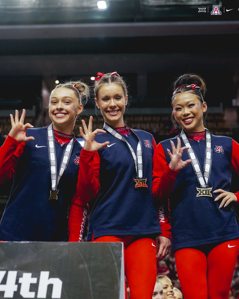 ArizonaGymCats's tweet photo. 𝐁𝐈𝐆 𝟏𝟐 𝐏𝐎𝐃𝐈𝐔𝐌 𝐅𝐈𝐍𝐈𝐒𝐇 🏅

Abby, Aly and Elena finish third on bars, all with a score of 9.875! https://t.co/h0D3i6FTWZ