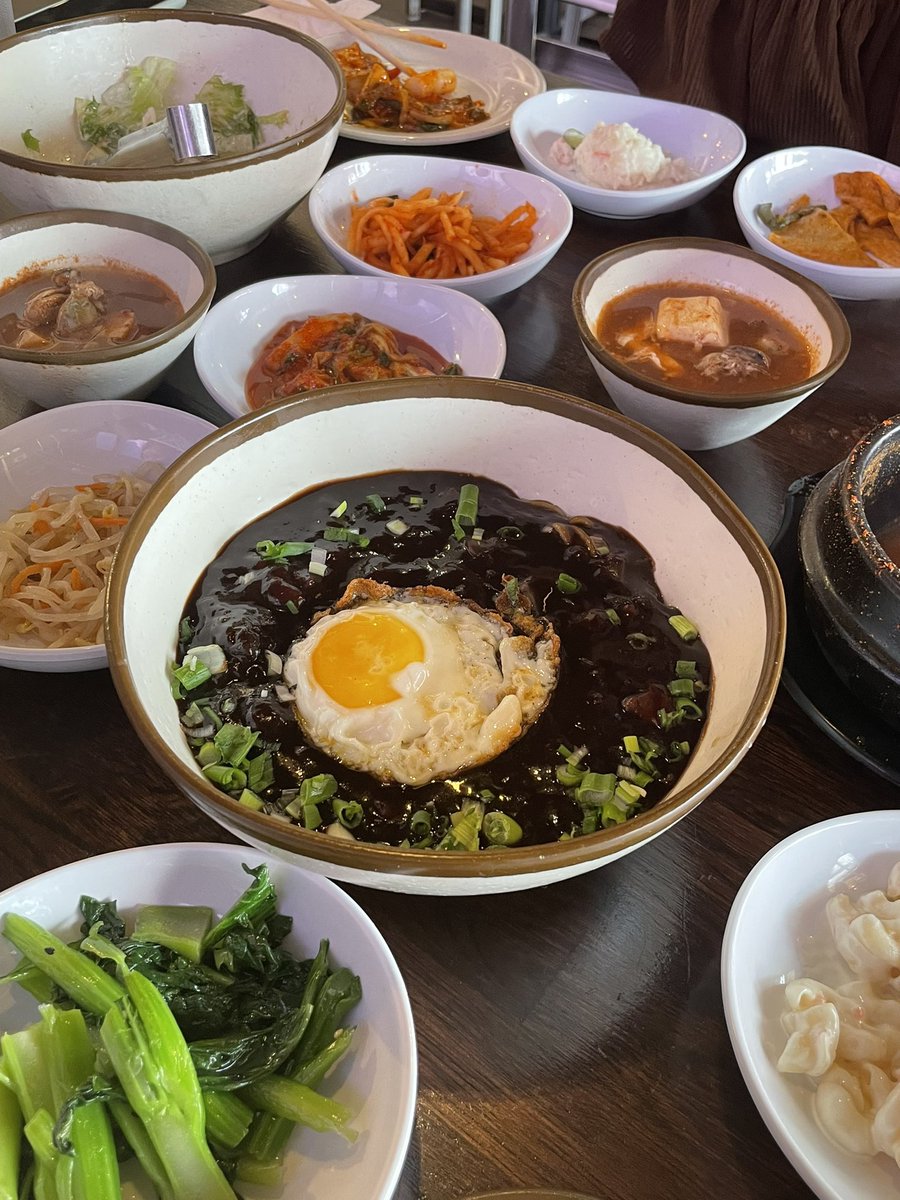 yveseika's tweet photo. we ate foods https://t.co/OXCj1h7VGG