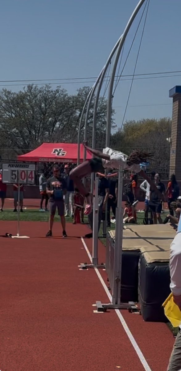 Mesq Poteet XC/TF tweet media