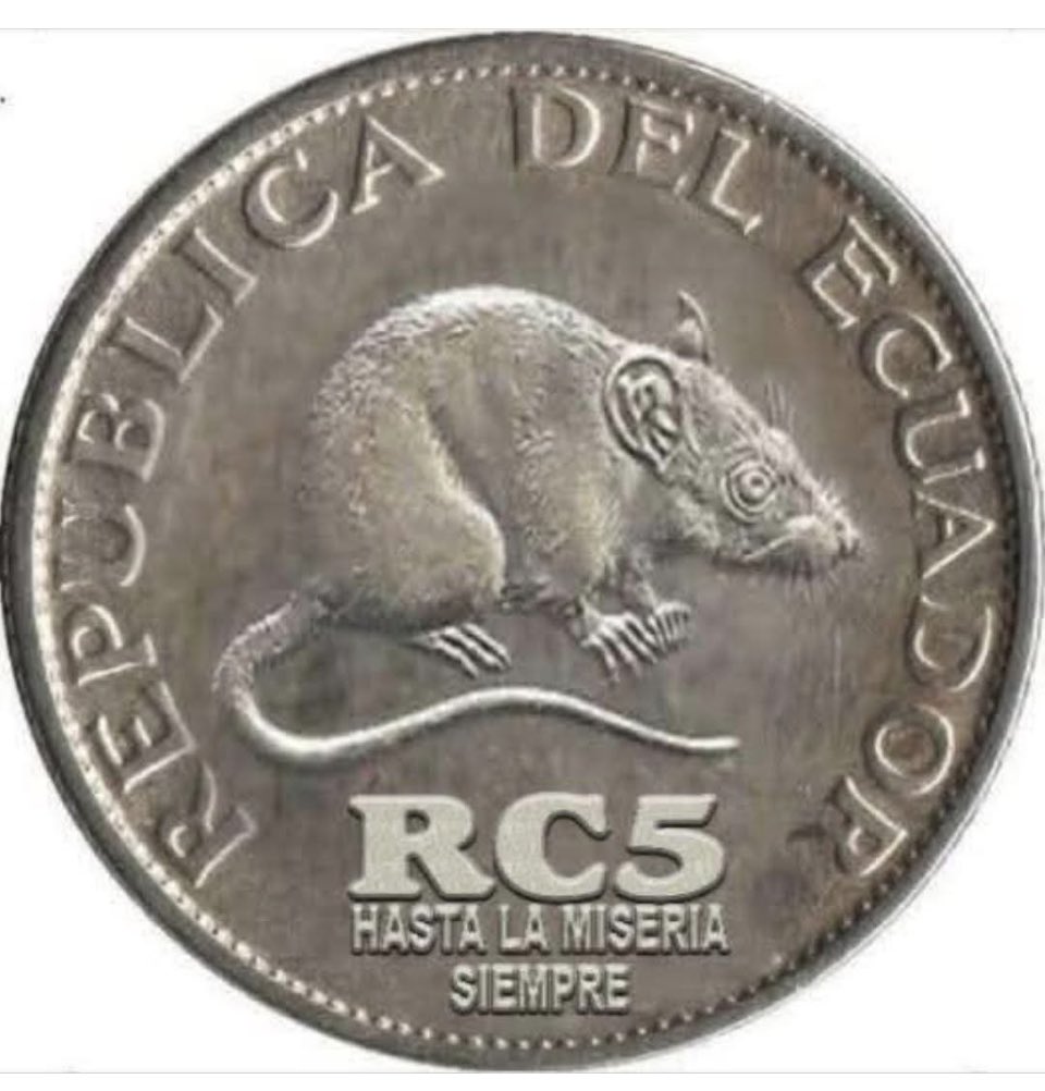 loboestef's tweet photo. Despierta Ecuador, q si votamos mal esta es la moneda de 💩 que tendremos! https://t.co/0nRFHCNbsm