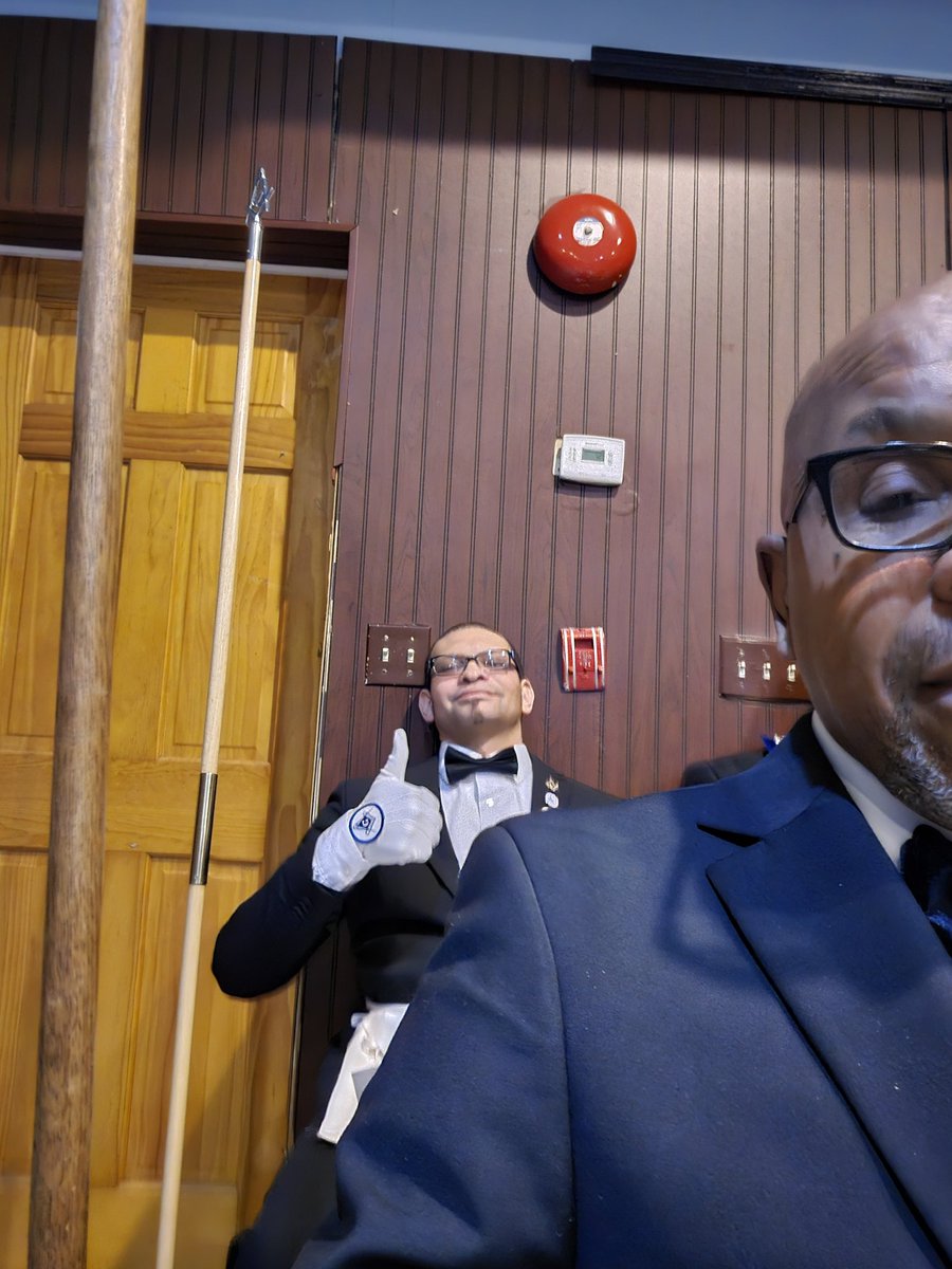 Me and my Junior Warden out tonight fellowshipping and assisting Omega Lodge #64 in their re-oath re-obligation  night. 
<a href="/44Pha/">Friendship Lodge #44 PHA #JerseyCity</a> 
#Bayonne
#Brotherhood
#faith
#hope
#charity