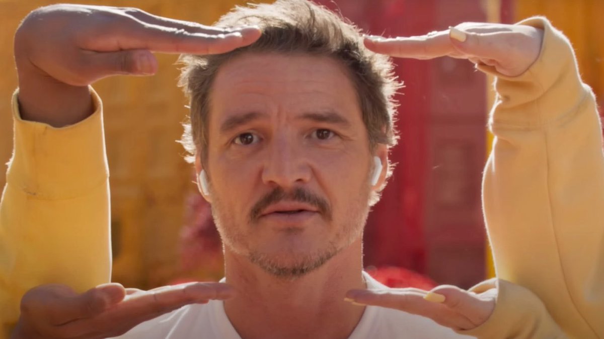 rebeccagrants's tweet photo. Is there any warning on the new apple AirPods 4 about them reading our minds?
Pedro Pascal has played the bad guy in enough movies to read into a sinister plot.
#StopTrackingMe https://t.co/8SOqCtAWhN